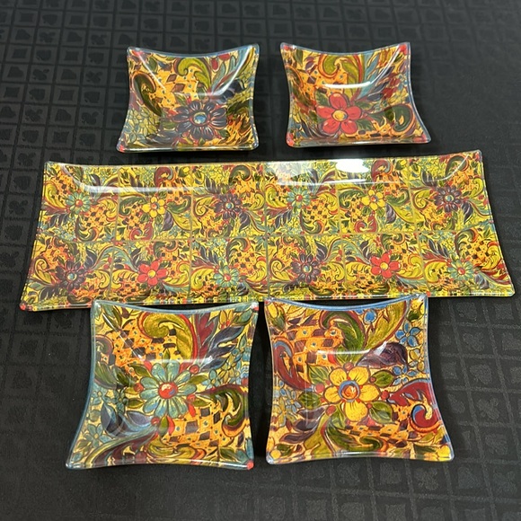 Prima Design Floral platter W/ 4 Matching Dishes - Picture 7 of 10